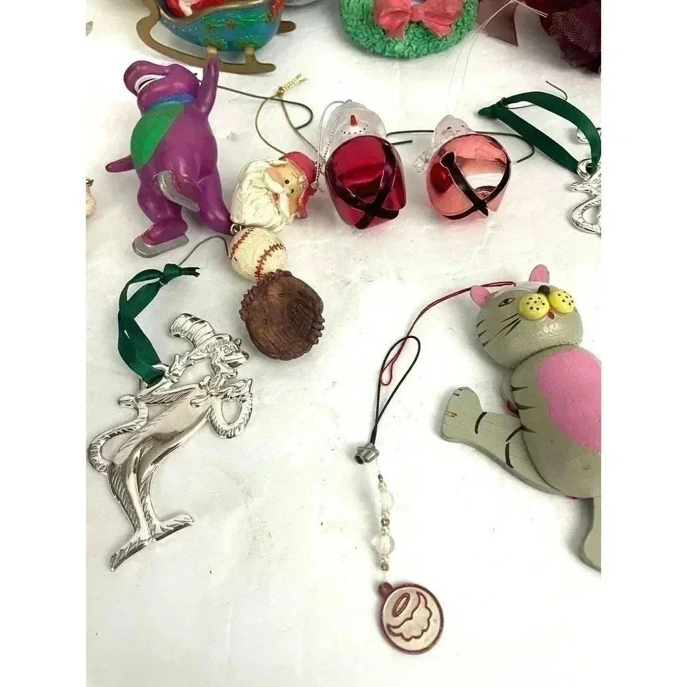 VTG‎ 21 PC Christmas Holiday Ornaments Barney Santa Dr Seuss Tree 1990s